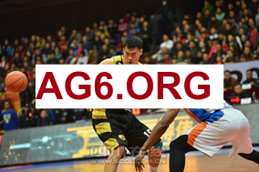 队记：NBA将派独立医生核验马尔卡宁MRI结果